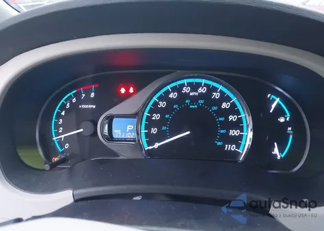 2011 Toyota Sienna Xle V6/Xle V6 Auto Access Seat from USA, damaged, VIN 5TDYK3DC3BS014252